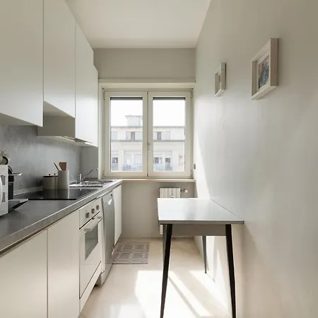Guesthost - M1 Pagano Comfortable Lägenhet