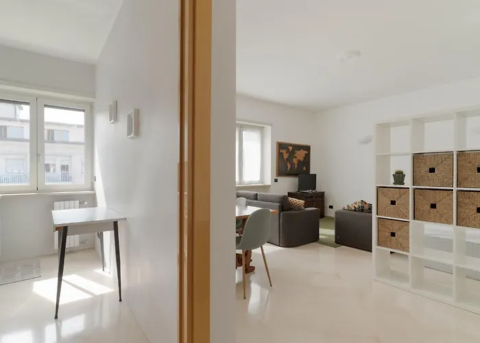 Guesthost - M1 Pagano Comfortable Apartament Mediolan
